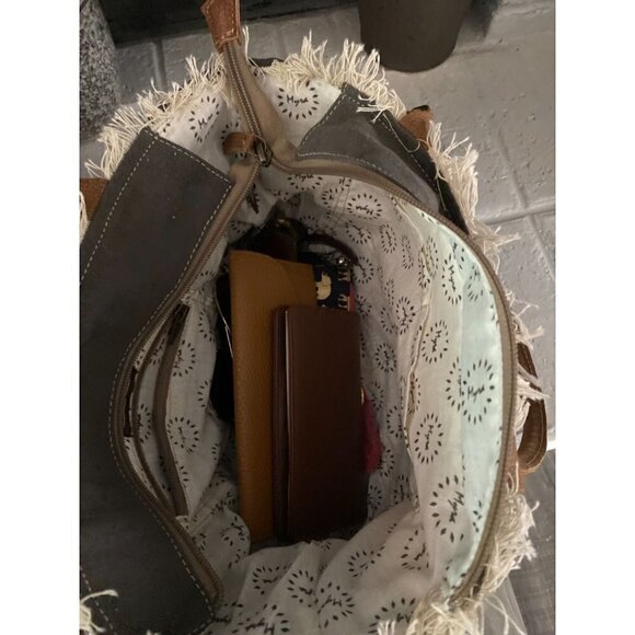 🆕 hobo aztec ivory leather top handle upcycled cowhide canvas crossbody NWT - Picture 5 of 7